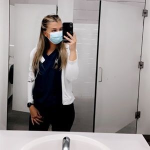 Meet your Posher, Sophia